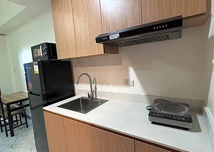 1br Sunnyplace Near Airport Hotel